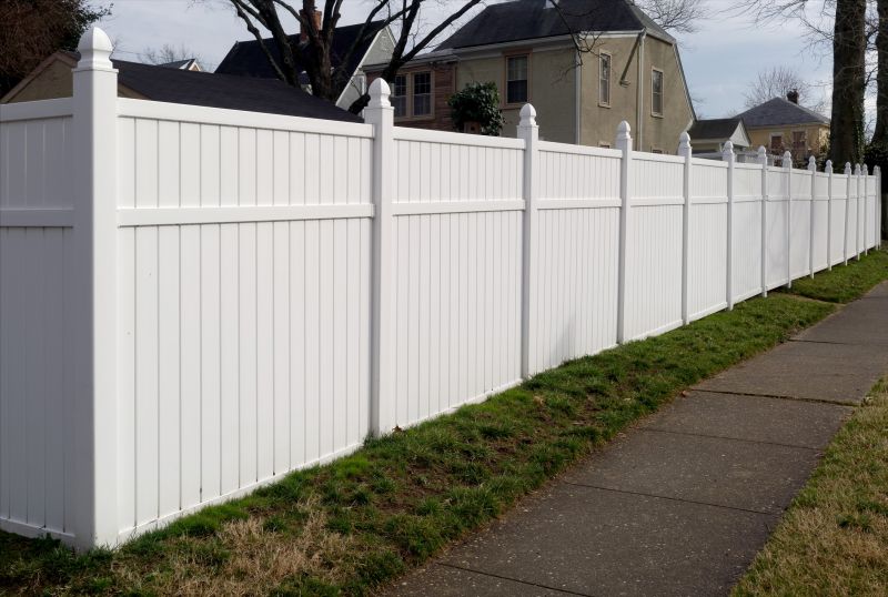 Vinyl Fence Replacement in Grand Rapids, MI