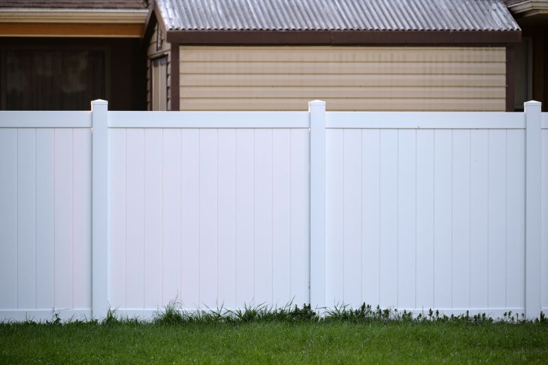 Vinyl Fence Replacement in Kansas City, MO