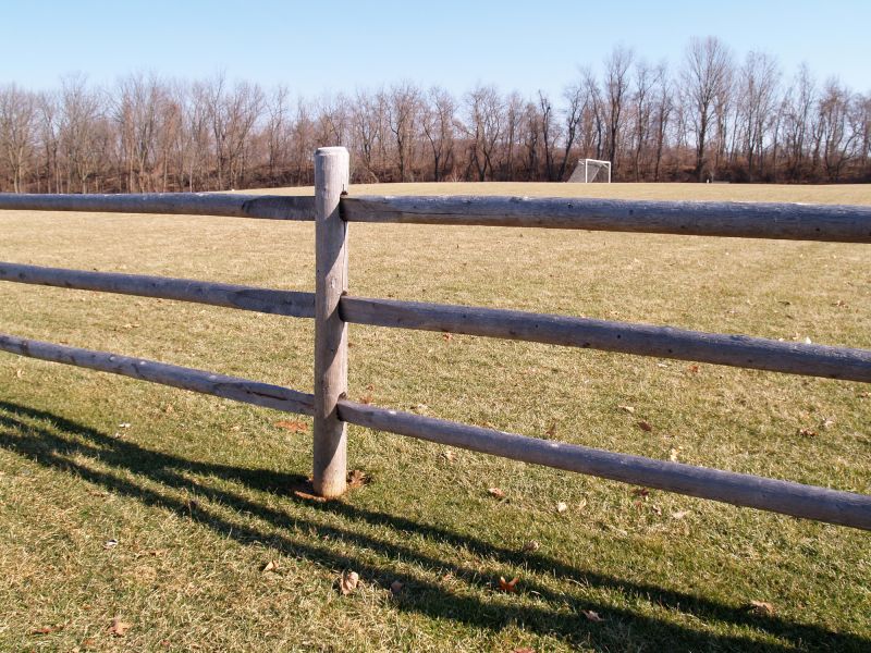 Board Fence Installation in Pearland, TX
