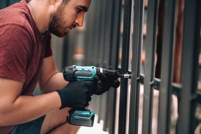 Steel Fence Replacement in St Louis, MO